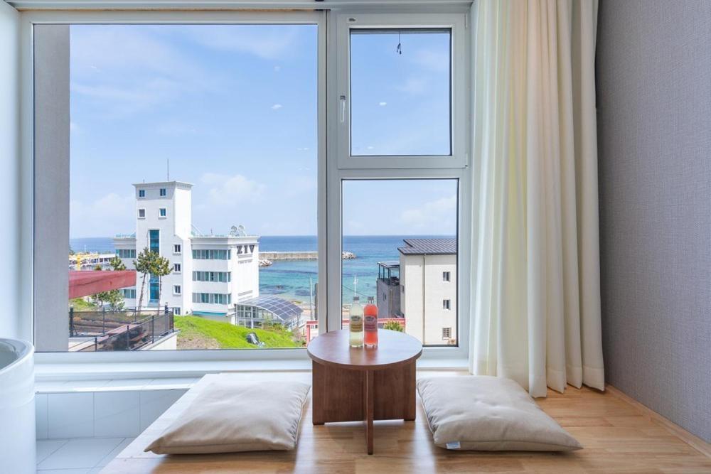 Gangneung The One And The Classic Pension Chambre photo